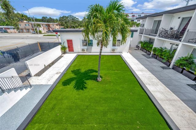 14280 NE 6th Ave, North Miami, FL 33161