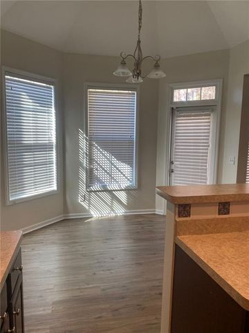 539 GREYHAWK Way, Fairburn, GA 30213