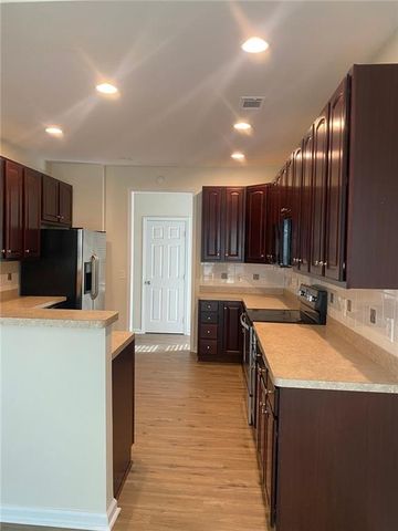 539 GREYHAWK Way, Fairburn, GA 30213