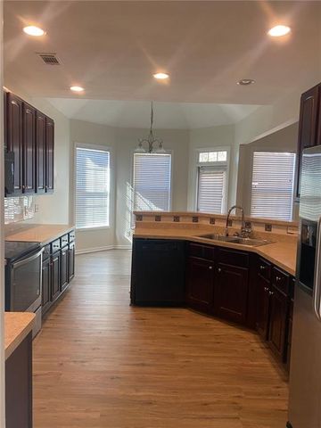 539 GREYHAWK Way, Fairburn, GA 30213