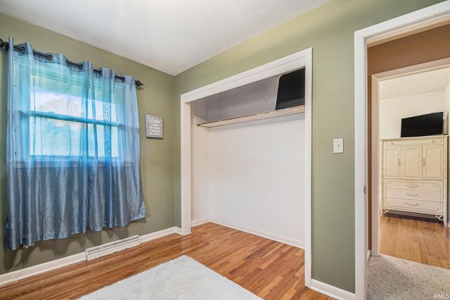 28941 Alpine Lane, Elkhart, IN 46514