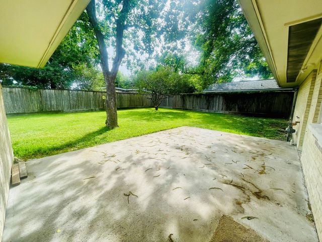 6829 Hazen Street, Houston, TX 77074