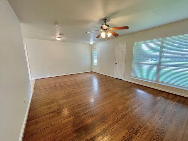 6829 Hazen Street, Houston, TX 77074