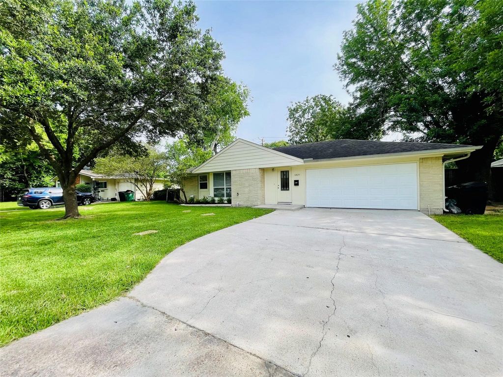 6829 Hazen Street, Houston, TX 77074