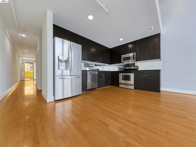 311 Oak St 507, Oakland, CA 94607