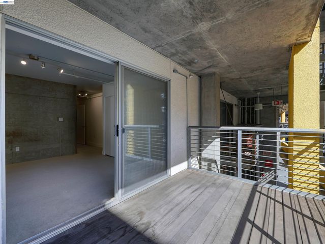 311 Oak St 507, Oakland, CA 94607