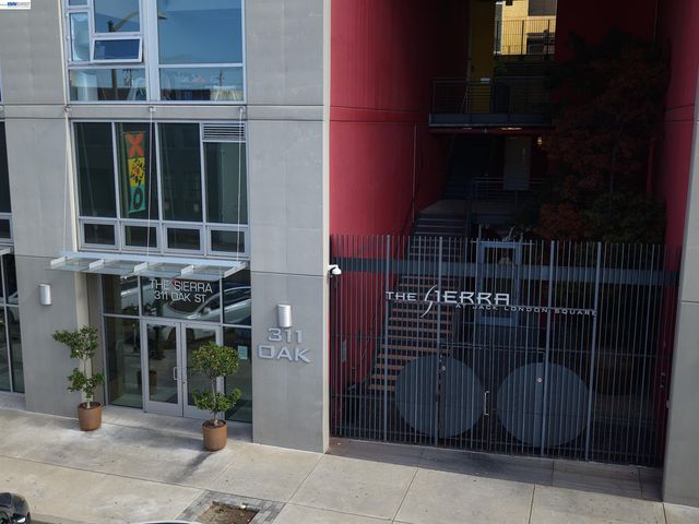 311 Oak St 507, Oakland, CA 94607