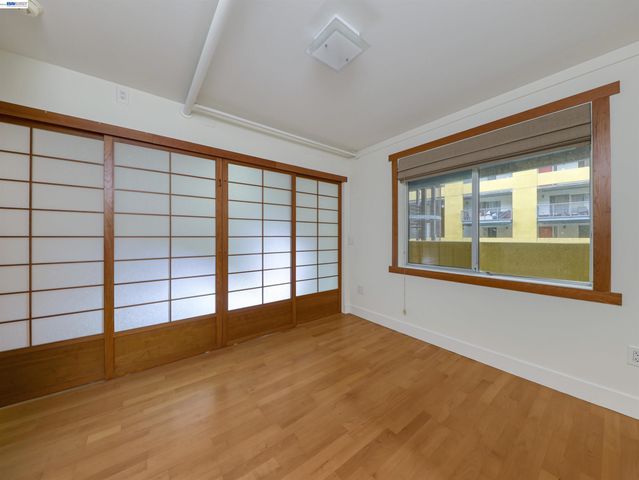 311 Oak St 507, Oakland, CA 94607