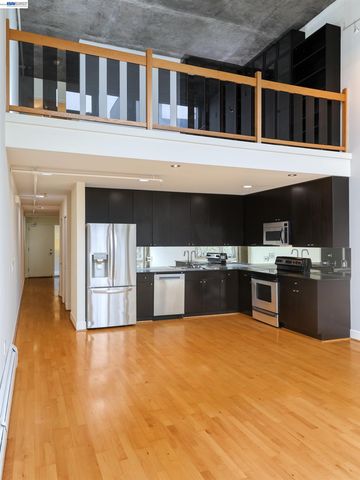 311 Oak St 507, Oakland, CA 94607