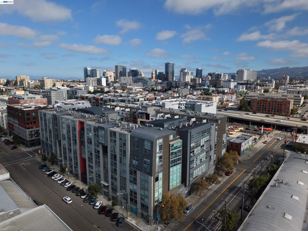 311 Oak St 507, Oakland, CA 94607