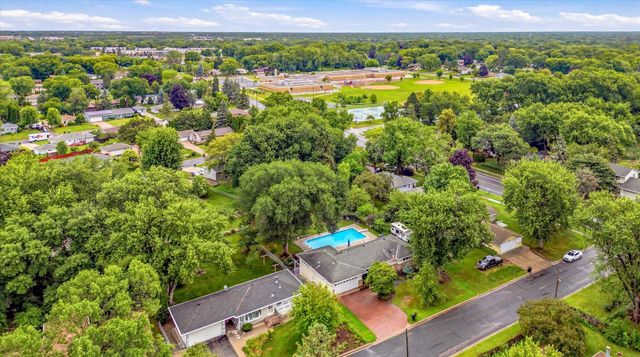 8710 60th Avenue N, New Hope, MN 55428