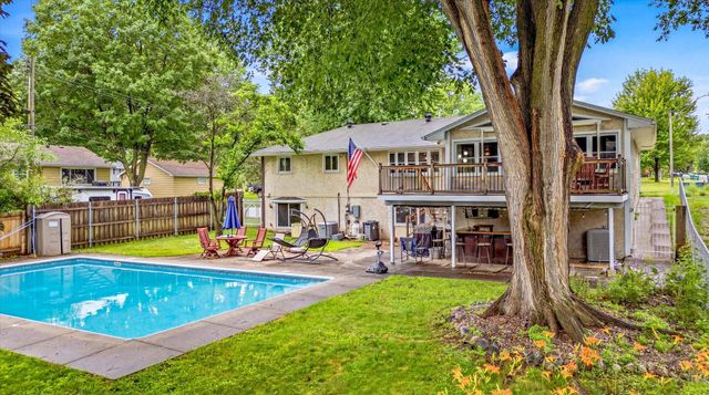 8710 60th Avenue N, New Hope, MN 55428