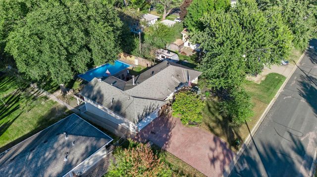 8710 60th Avenue N, New Hope, MN 55428