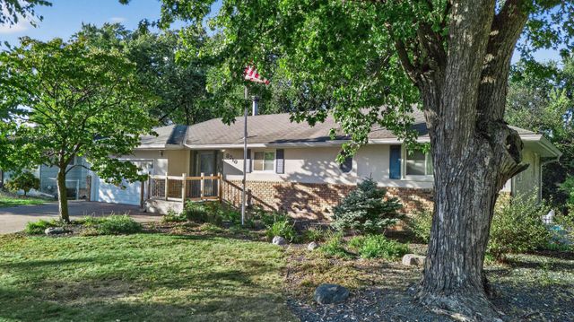 8710 60th Avenue N, New Hope, MN 55428