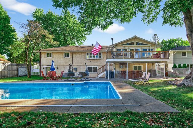 8710 60th Avenue N, New Hope, MN 55428