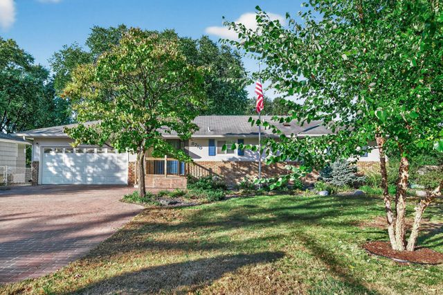 8710 60th Avenue N, New Hope, MN 55428