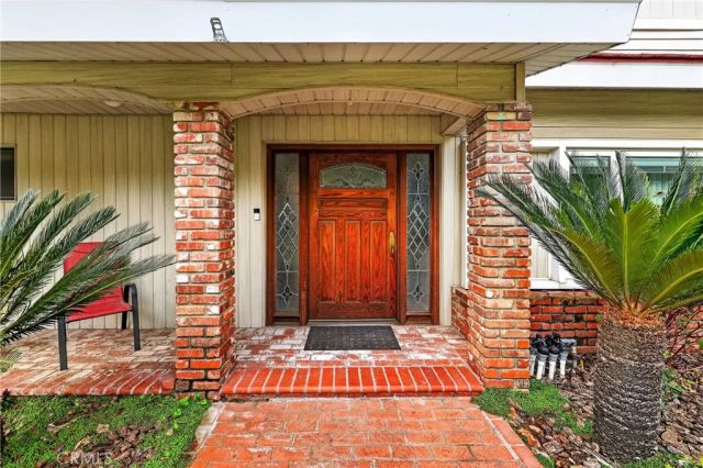 2446 Euclid Crescent East, Upland, CA 91784