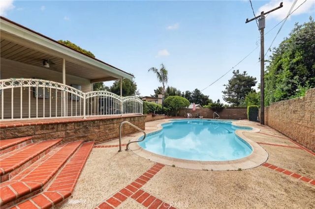 2446 Euclid Crescent East, Upland, CA 91784