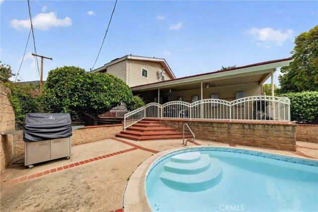 2446 Euclid Crescent East, Upland, CA 91784