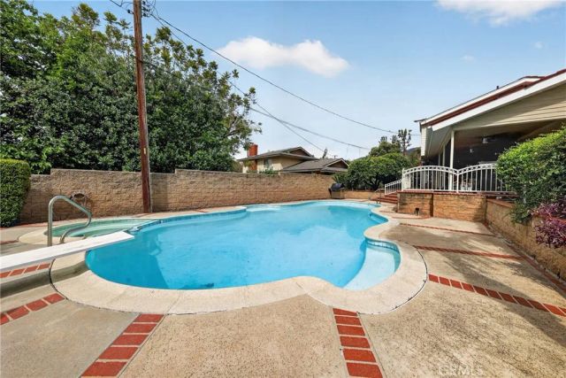2446 Euclid Crescent East, Upland, CA 91784