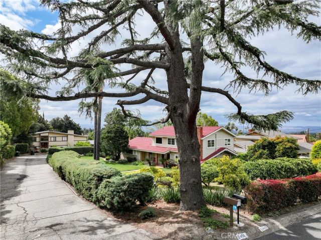 2446 Euclid Crescent East, Upland, CA 91784