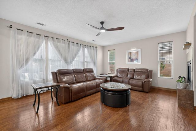 8315 Mesa Top Road NW, Albuquerque, NM 87120