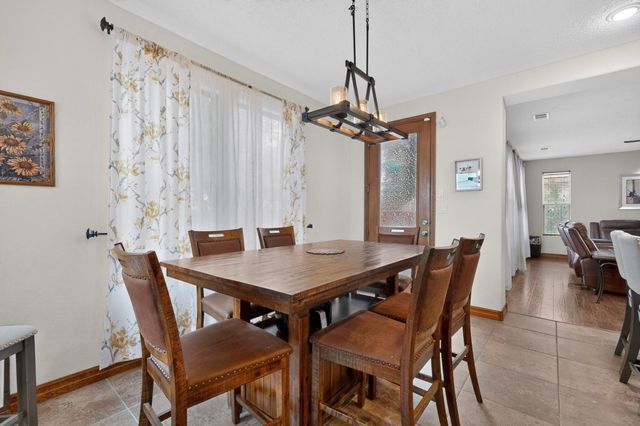 8315 Mesa Top Road NW, Albuquerque, NM 87120