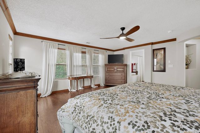 8315 Mesa Top Road NW, Albuquerque, NM 87120