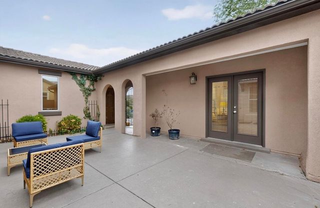 8315 Mesa Top Road NW, Albuquerque, NM 87120