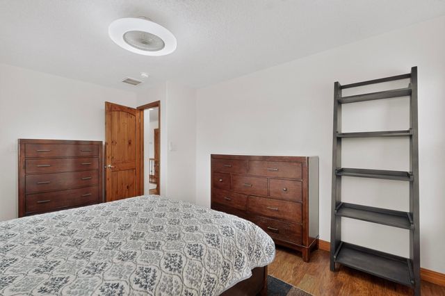 8315 Mesa Top Road NW, Albuquerque, NM 87120