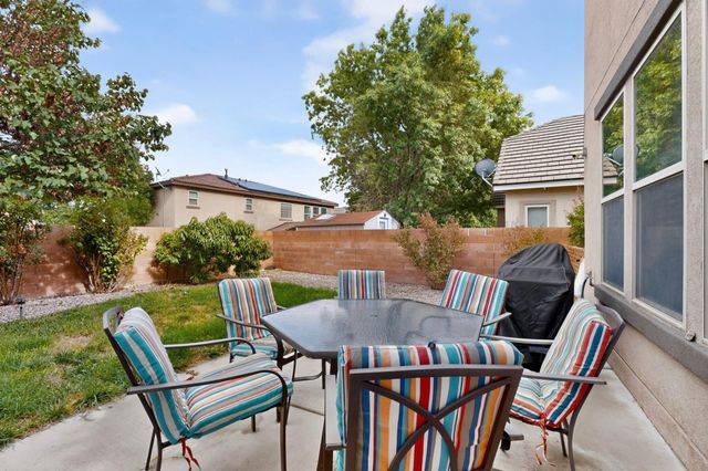 8315 Mesa Top Road NW, Albuquerque, NM 87120