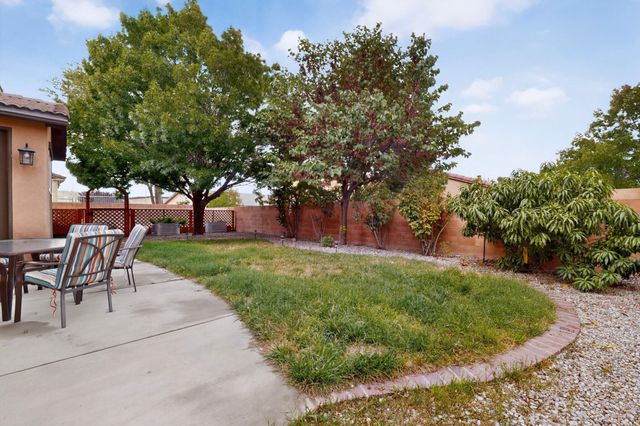 8315 Mesa Top Road NW, Albuquerque, NM 87120