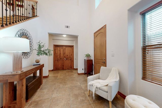8315 Mesa Top Road NW, Albuquerque, NM 87120