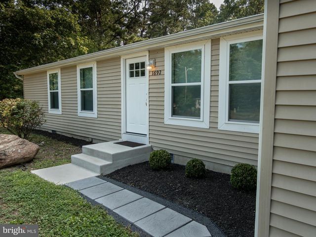 1692 VICTORY AVE, Williamstown, NJ 08094