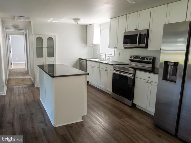 1692 VICTORY AVE, Williamstown, NJ 08094
