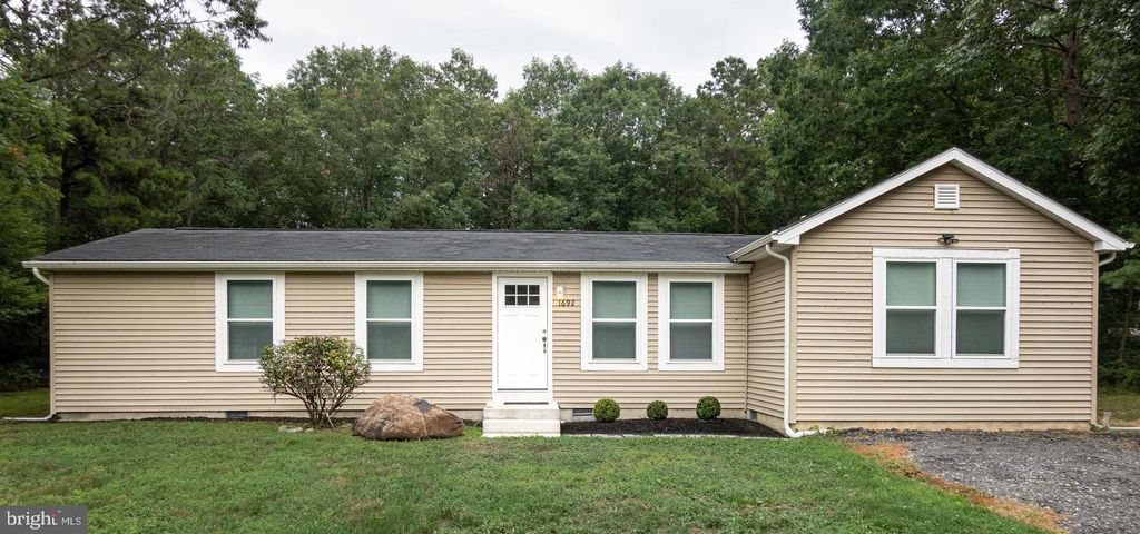 1692 VICTORY AVE, Williamstown, NJ 08094