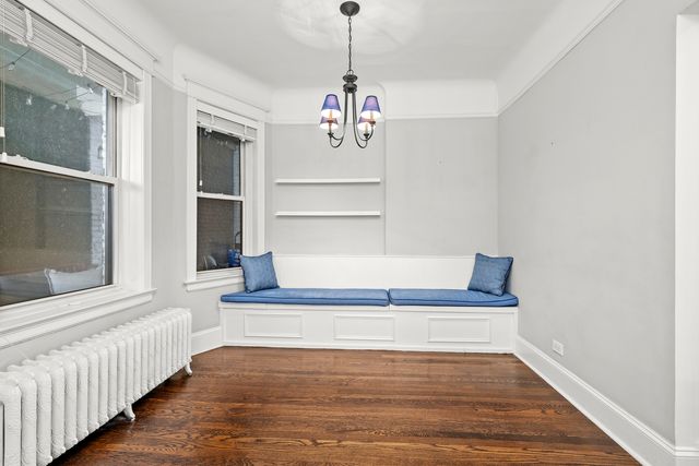 823 W Diversey Parkway 2, Chicago, IL 60614