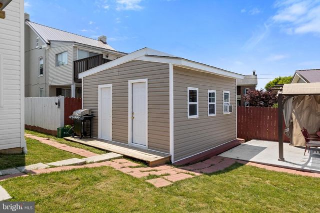 263B 3RD ST, Hanover, PA 17331