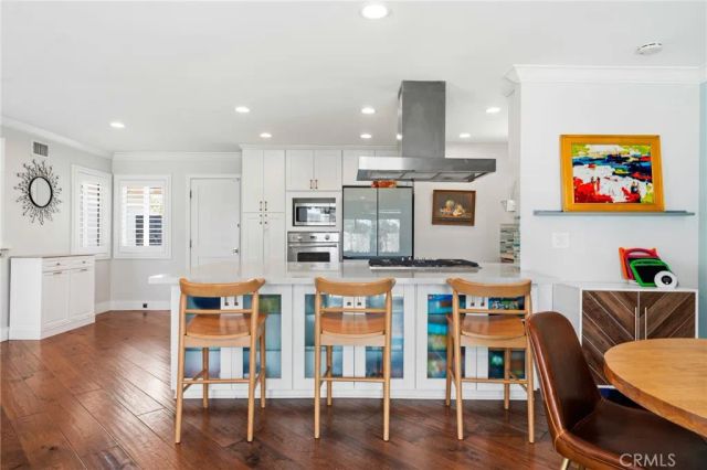 5471 Meadowlark Drive, Huntington Beach, CA 92649