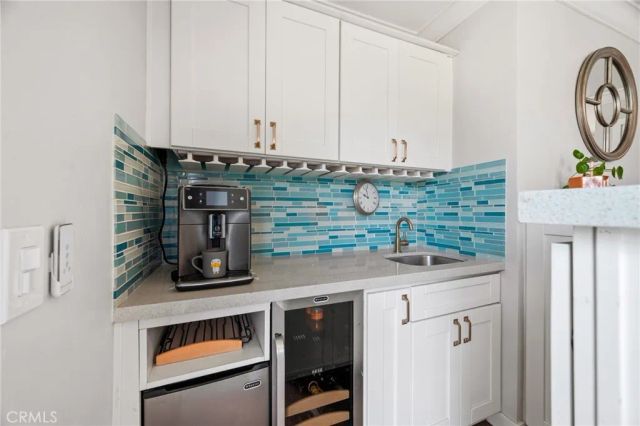 5471 Meadowlark Drive, Huntington Beach, CA 92649