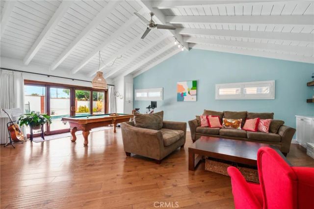 5471 Meadowlark Drive, Huntington Beach, CA 92649