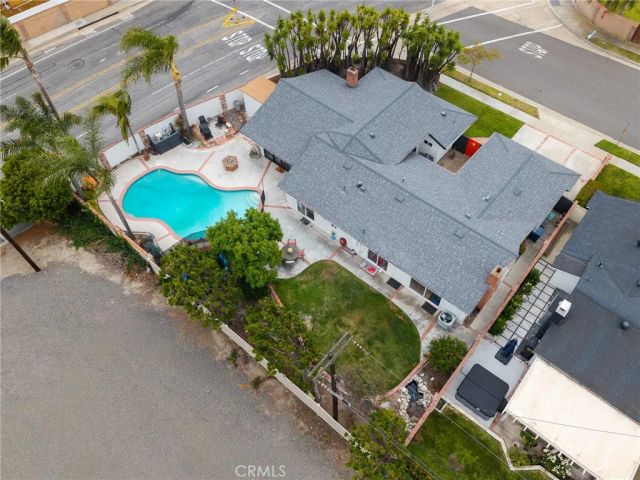 5471 Meadowlark Drive, Huntington Beach, CA 92649