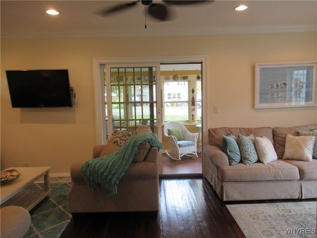 9171 Lake Shore Road, Evans, NY 14006