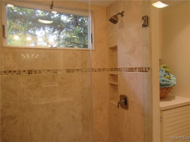 9171 Lake Shore Road, Evans, NY 14006