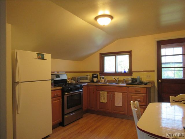 9171 Lake Shore Road, Evans, NY 14006