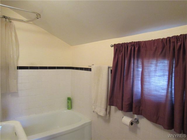 9171 Lake Shore Road, Evans, NY 14006