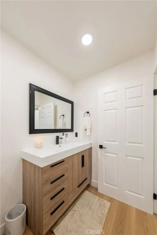 9714 Sepulveda 217, North Hills, CA 91343