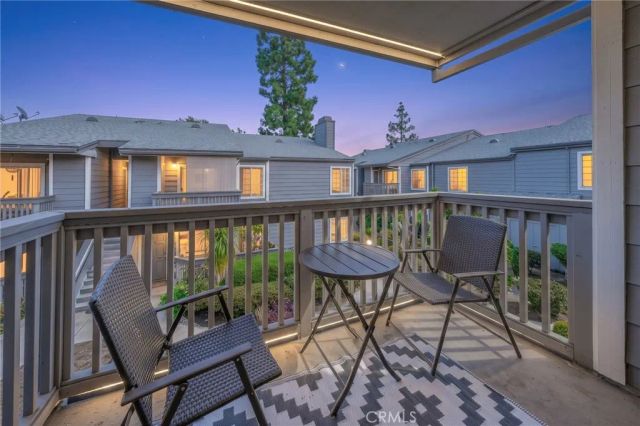 9714 Sepulveda 217, North Hills, CA 91343