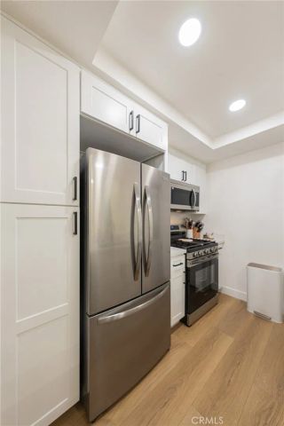 9714 Sepulveda 217, North Hills, CA 91343