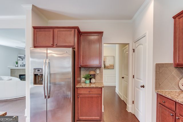 6907 Trailing Ivy Way, Flowery Branch, GA 30542